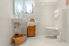 Landhaus Fux - WC Schwimmbad